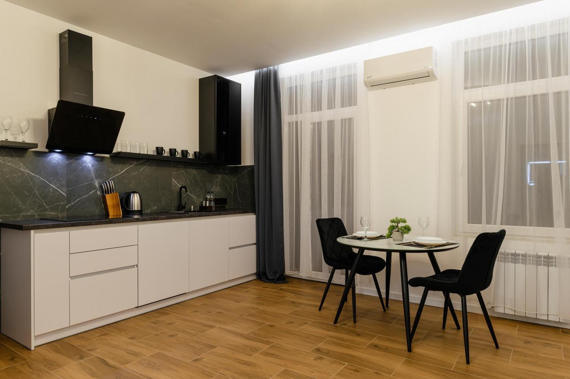 Luxury Apartments Laborca Użhorod Zewnętrze zdjęcie