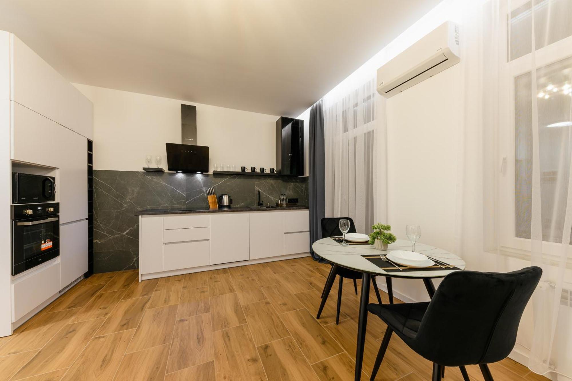 Luxury Apartments Laborca Użhorod Zewnętrze zdjęcie