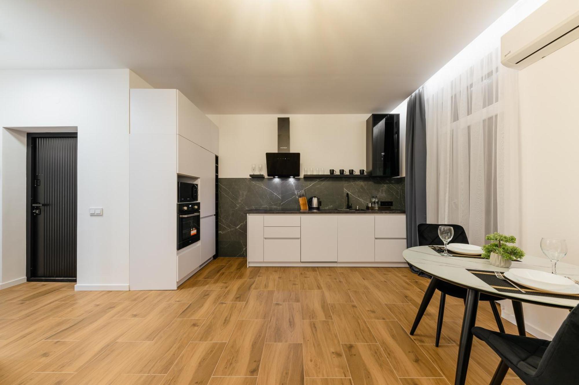 Luxury Apartments Laborca Użhorod Zewnętrze zdjęcie